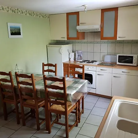 La Maison Jaune Apartament